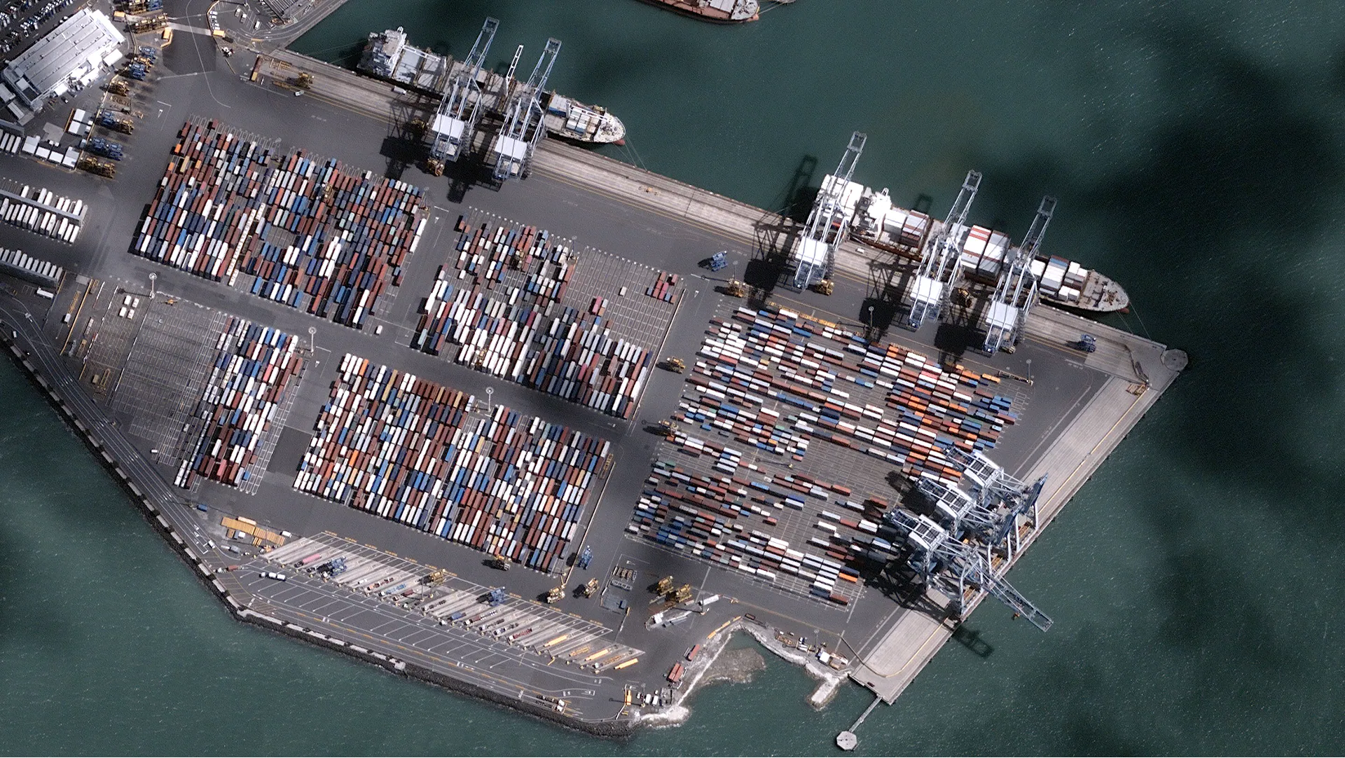 BlackSky Gen-3 view of Auckland container port